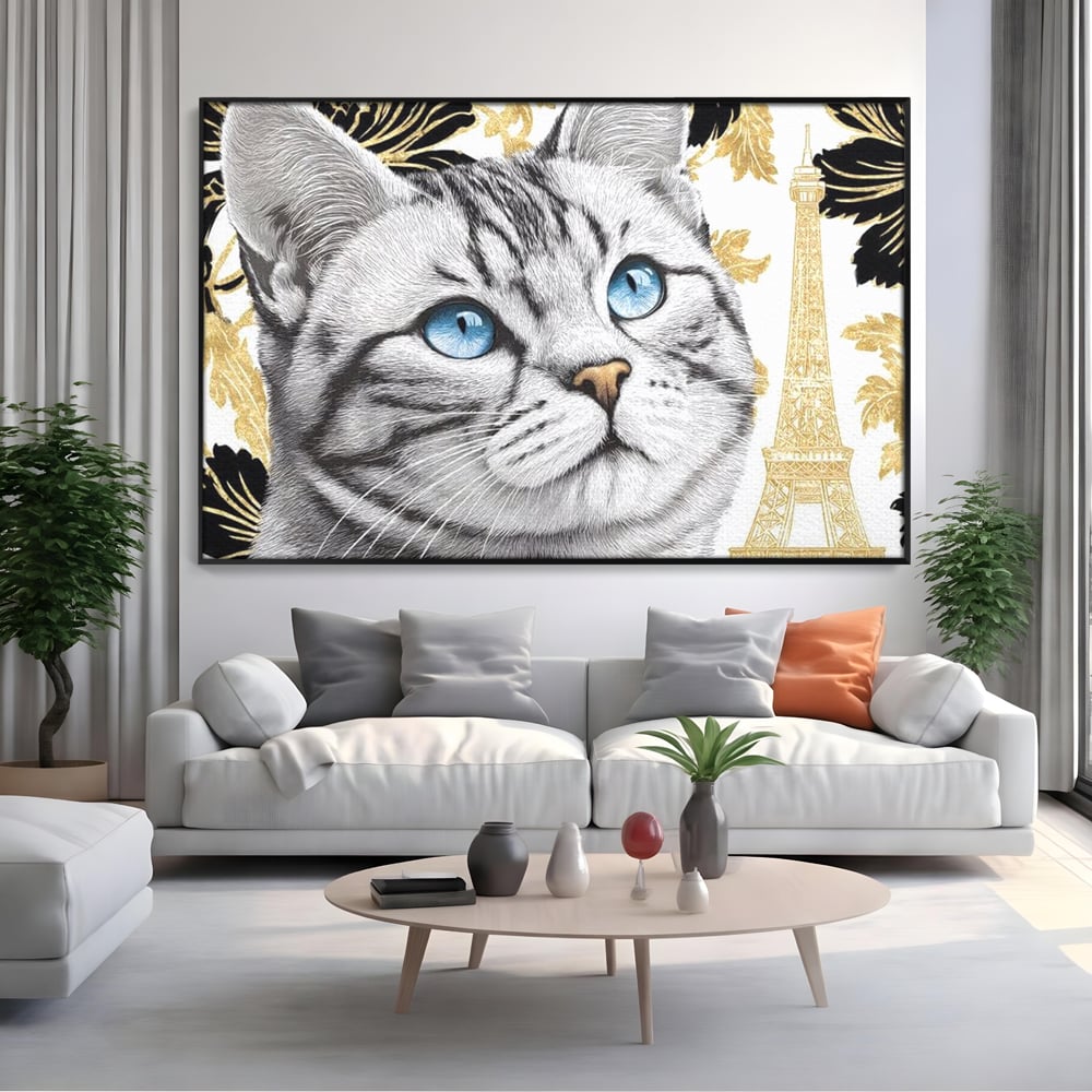 Tablou canvas cu tablou canvas cu pisica si turnul eiffel, in rama de aluminiu negru, pe perete intr-un living